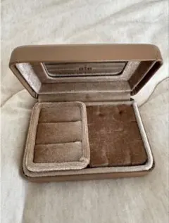 ete ジュエリーボックス