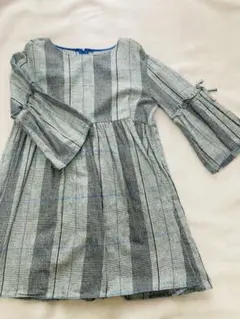 グレーと青のチェック柄ワンピース
