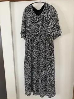 小花柄フレアスリーブロングワンピース