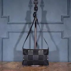 2026年最新】ISSEY MIYAKE 素材：本革 レディース ショルダーバッグの