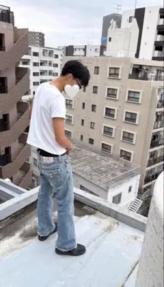 TRUE RELIGION JOEY ブーツカットデニム 31インチのサムネイル