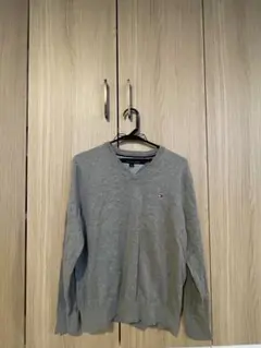 TOMMY HILFIGER グレー Vネックセーター S