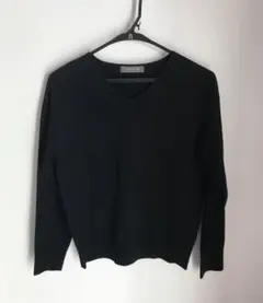 美品UNITED ARROWS ブラック ニット Vネック セーター 軽量 薄手
