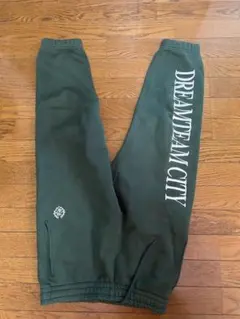 DREAMTEAM CITY スウェットパンツ ダークグリーン