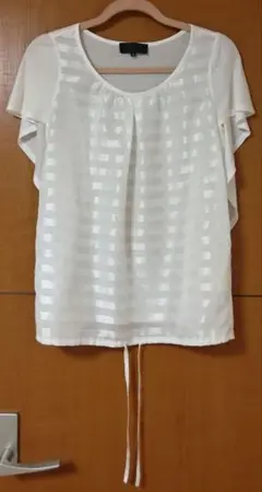 UNTITLEDレディース ストライプ 半袖ブラウス