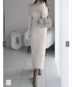 グレイルオフショルワンピ