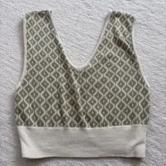 オリーブグリーン Vネック ニットベスト Fサイズ
