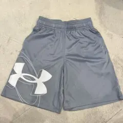 【美品】Under Armour ハーフパンツ グレー
