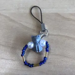 猫チャーム付きビーズストラップ