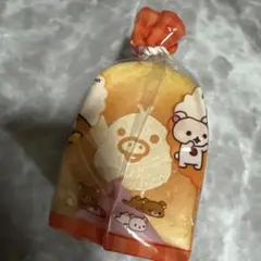 リラックマ　キイロイトリ　食パン　スクイーズ　キーホルダー