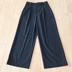 ユニクロ　タックワイドパンツ　ブラックM　2024年モデル　464886