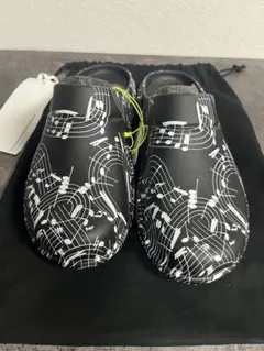 ソロイスト × OOFOS クロッグサンダル US9 音符柄 ソロイスト × OOFOS クロッグサンダル US9 音符柄 | Mercari