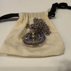 Vivienne Westwood スモールオーブネックレス