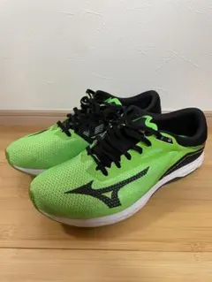 【美品】Mizuno ランニングシューズ グリーン ブラック27cmのサムネイル