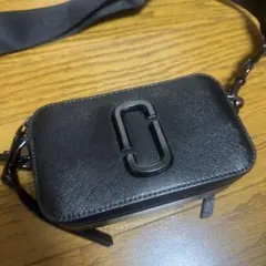 MARC JACOBSオールブラック ショルダーバッグ