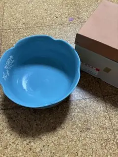 青色花柄ボウル 直径約19cm 有田焼　新品未使用