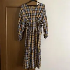 チェック柄ロングワンピース（長袖）