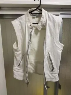 Armani Exchange ホワイト ノースリーブジャケットのサムネイル