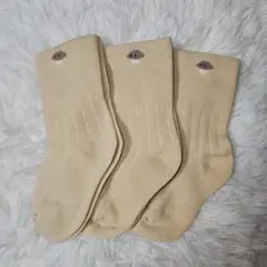 ベビー くつ下 10-12㎝ 3足セット クリーム色 ワンポイント 滑り止めなし
