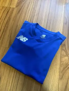 New Balance 吸汗速乾 Vネック Tシャツ 120cmのサムネイル