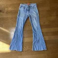 即完売商品　 BEAMS RED CARD ブーツカットデニム！のサムネイル