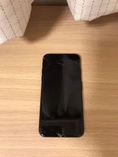 iPhone 7 Black 32 GB SIMフリー