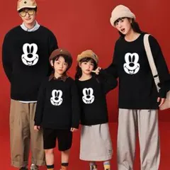 新品未使用ミッキーマウス プリント トレーナー裏起毛（フリース裏地）C338