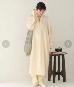 crisp 長袖ワンピース　アイボリー　FREE