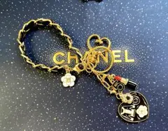 シャネルムエット　★ハートバッグチャーム26-1黒