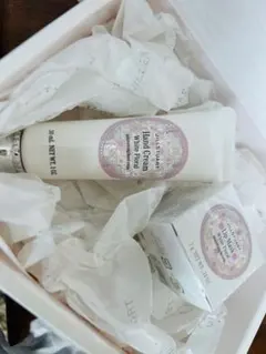 JILLSTUART ハンドクリーム リップクリーム　ギフトボックス入り　セット