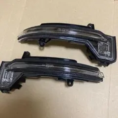 日産セレナ　C28系　純正ドアミラーLEDウインカー　左右セット