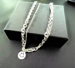 シルバー  ネックレス  ストリート　スマイル　韓国ファッション　スマイリー