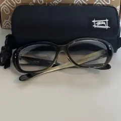 Stussy NAOMI サングラス グレー クリアラメフレーム - メルカリ