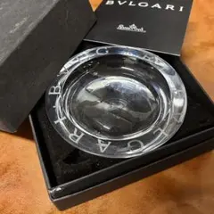 美品】BVLGARI クリスタル灰皿 小物皿 ロゴ刻印 12cm - メルカリ