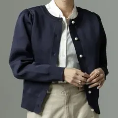 【美品】ナノユニバース　ライトスポンディッシュパールボタンカーディガン　ネイビー