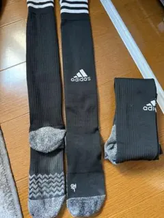 adidas サッカー ソックス ブラック×グレー25-27のサムネイル