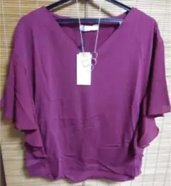 CECIL McBEE⭐︎カットソートップス⭐︎ネックレス付