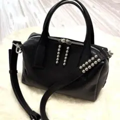 イアパピヨネ　レザースタッズボストンバッグ　2way ブラックのサムネイル