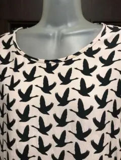 美品.H&M.42サイズ.レーヨンブラウス.つる柄.長袖
