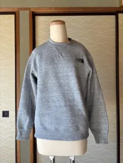 The North Face グレー クルーネック スウェット