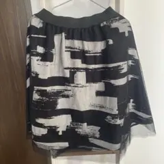 黒と白 フレアスカート 可愛い オシャレ 美品