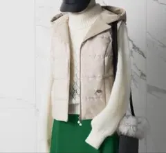 【タグ付き】Rene（ルネ） キルティングベスト／フード付き／ベージュ　34