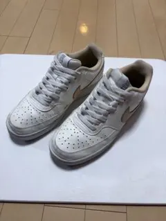 コートビジョン スニーカー