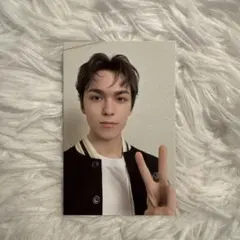 SEVENTEEN ケレン 2024 シャツ トレカ バーノン