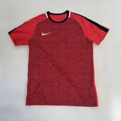 美品　ナイキ　NIKE DRI-FIT サッカーシャツ 赤 Lのサムネイル