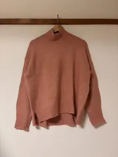 UNIQLO ピンク ハイネック 長袖ニット セーター