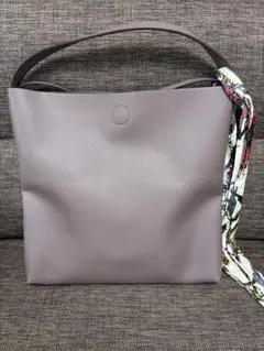 Item thumbnail for item a3e85532-c1ee-4d5d-adcd-8931eea4db01