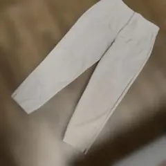 ZARA、ベージュ ハイウエスト ストレートパンツ