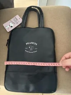 【新品・未使用】PEANUTS スヌーピー iPadケース