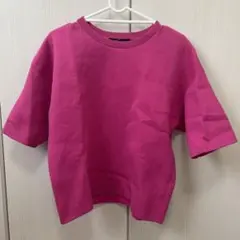 スタイリッシュなピンクの半袖Tシャツ Sのサムネイル